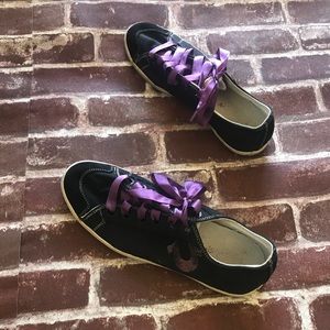 True Religion canvas